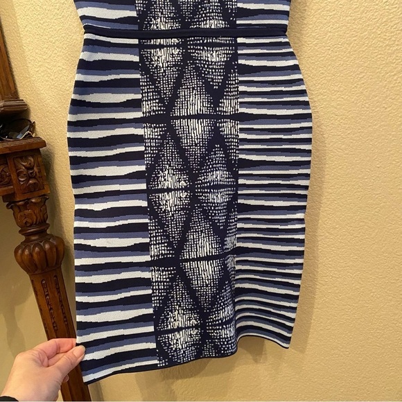 BCBG MAXAZRIA Women Hailey Blue Patterned Short Bodycon Party Dress Size XS - Picture 3 of 6